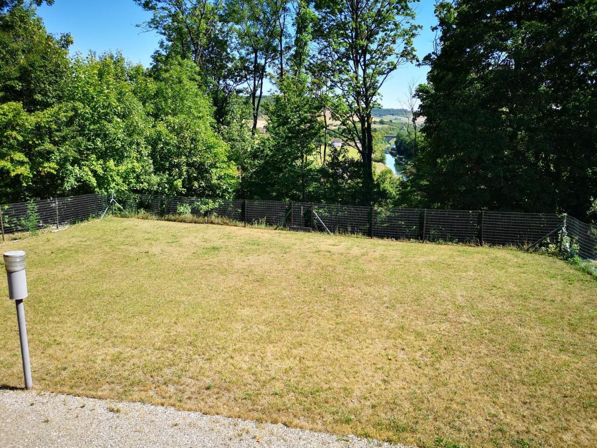 Agreable Maison Avec Jardin A Joinville Exterior photo